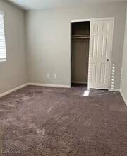 2240 Sky Island Dr in Henderson, NV - Building Photo - Building Photo