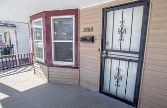 3588 E 105th St in Cleveland, OH - Building Photo - Building Photo