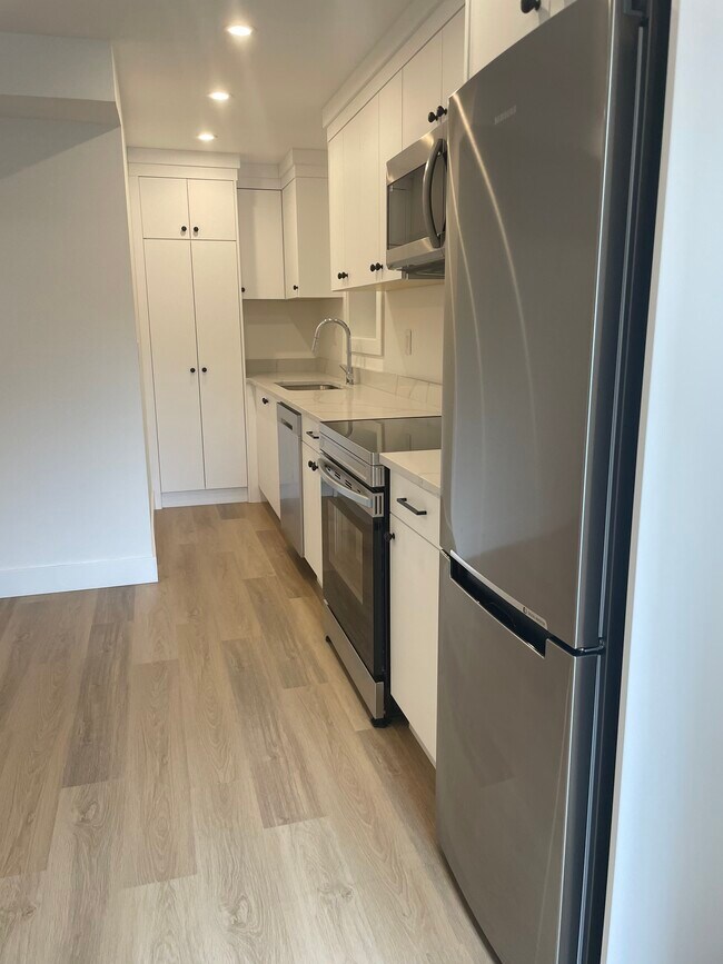 10961 84 Av in Delta, BC - Building Photo - Building Photo