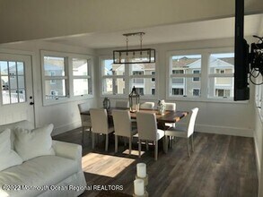 84 Inlet Dr in Point Pleasant Beach, NJ - Building Photo - Building Photo