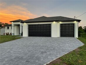 2327 Northwest 28th Ave in Cape Coral, FL - Building Photo - Building Photo