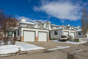 307 Citadel Terr NW in Calgary, AB - Building Photo