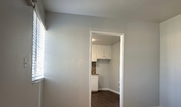 4201 McClung Dr in Los Angeles, CA - Building Photo - Building Photo