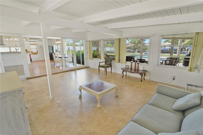 7 Sunset Ln in Pompano Beach, FL - Building Photo - Building Photo