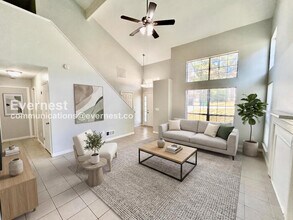 5049 Donnell Way in Decatur, GA - Building Photo - Building Photo