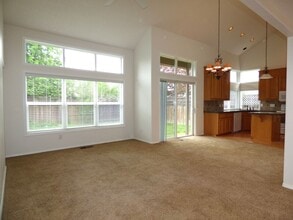 4443 Oregon Trail Ct NE in Salem, OR - Building Photo - Building Photo