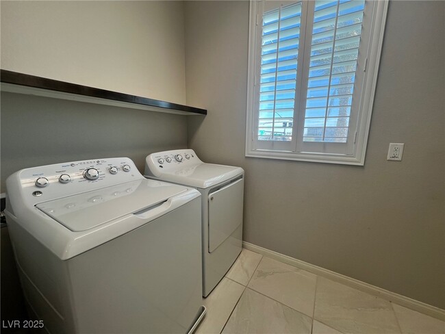 property at 7052 Aspenwood Cellars Ct