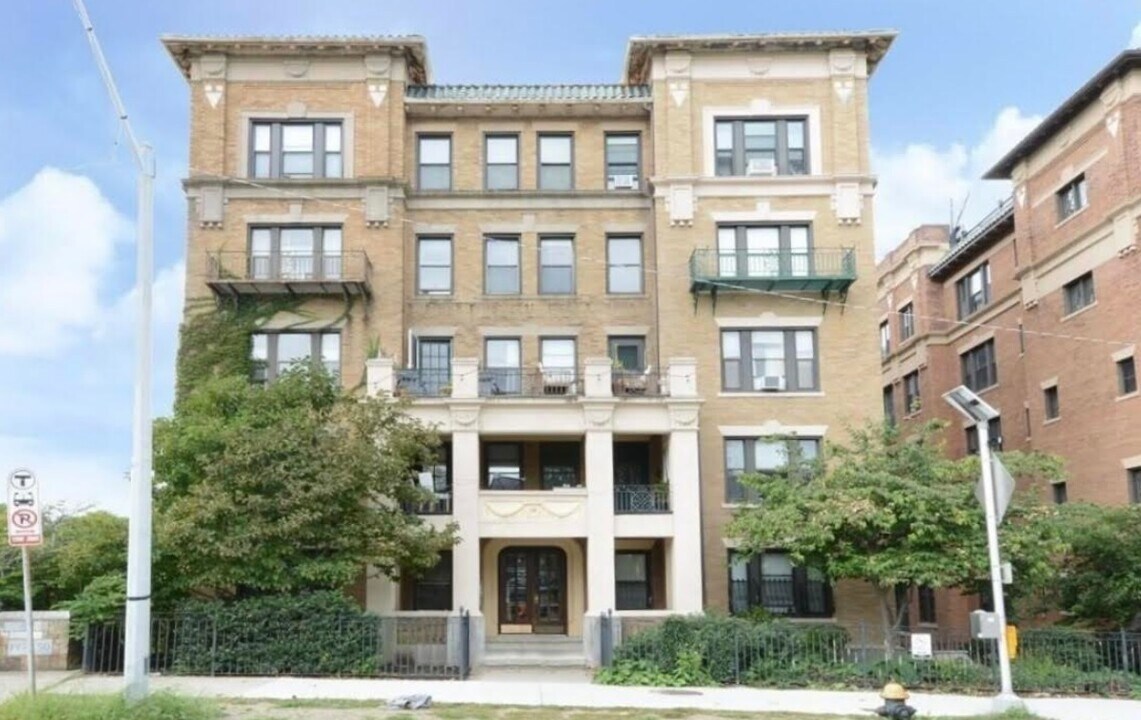 461 Park Dr, Unit 449-10 in Boston, MA - Foto de edificio