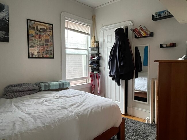 32 Chatham St, Unit 2 in Cambridge, MA - Foto de edificio - Building Photo