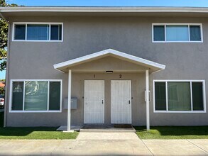265 Newport Ave, Unit 2 in Long Beach, CA - Foto de edificio - Building Photo