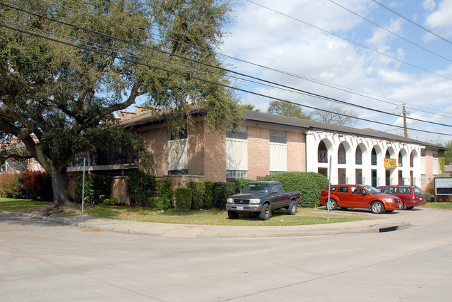 Medical Center Apartments in Houston, TX - Building Photo - Building Photo