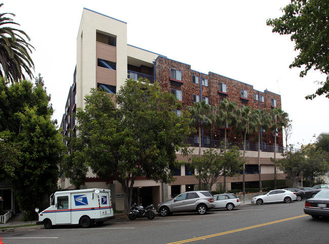 Wilshire House in Santa Monica, CA - Building Photo - Building Photo