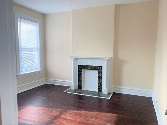 1077 S Taylor Ave in St. Louis, MO - Building Photo - Building Photo