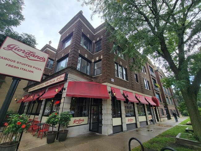 1205 W Farwell Ave, Unit 3