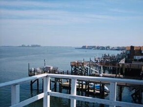 923 W Park Ave in Long Beach, NY - Building Photo - Building Photo