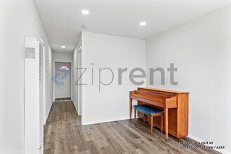 5210 Sacramento Ave in Richmond, CA - Building Photo - Building Photo