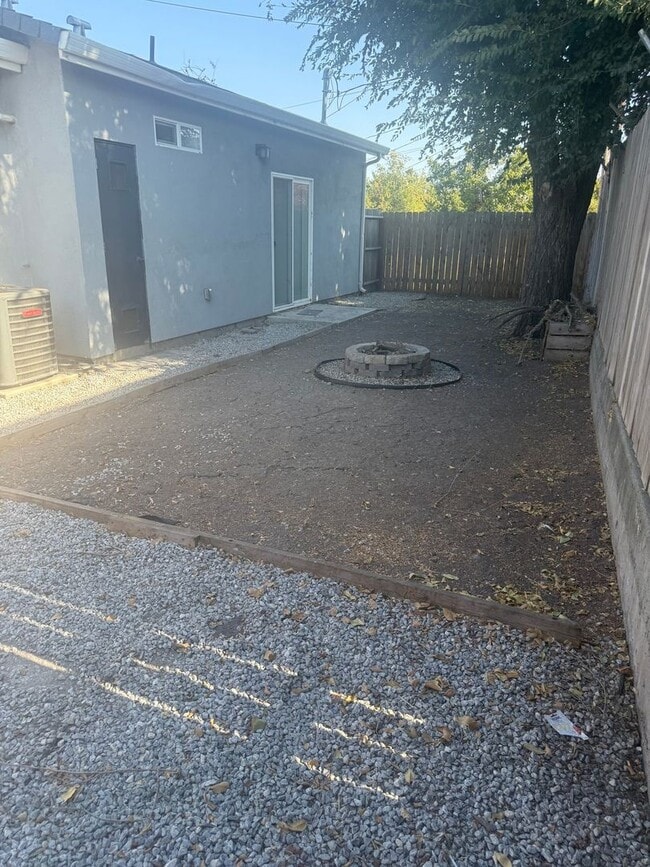 3307 Phelps St in Stockton, CA - Building Photo - Building Photo