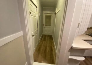 718 Belmont St, Unit 2 in Manchester, NH - Building Photo - Building Photo