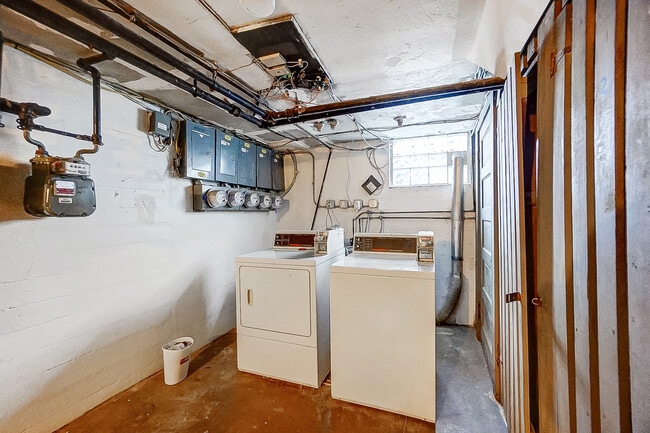 1711 Portman Ave, Unit 3 in Cincinnati, OH - Foto de edificio - Building Photo