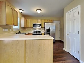 200 Alexander Preston Ln in Winston-Salem, NC - Building Photo - Building Photo