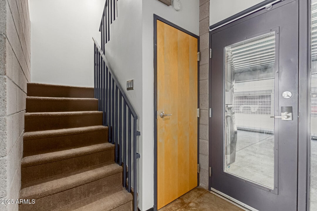 727 E Portland St in Phoenix, AZ - Building Photo