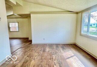 2949 Wallace Ave in Indianapolis, IN - Building Photo - Building Photo