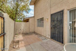 1087 N 84th Pl in Scottsdale, AZ - Building Photo