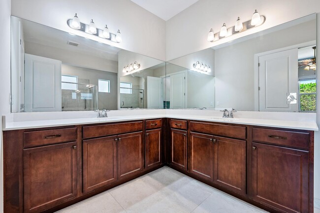 8883 Kingsmoor Wy in Wellington, FL - Building Photo - Building Photo
