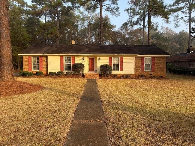 property at 2723 Westgate Dr