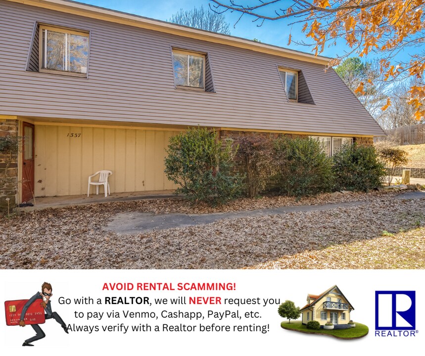 1335 E Township St in Fayetteville, AR - Building Photo