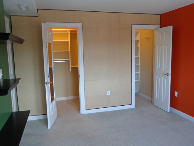 1417 Newton St NW, Unit 505 in Washington, DC - Building Photo - Building Photo