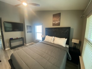 1269 Liberty Pkwy NW in Atlanta, GA - Foto de edificio - Building Photo