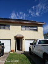 206 Pierce Ave in Cape Canaveral, FL - Building Photo
