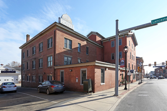 The Oxford Hotel in Oxford, PA - Foto de edificio - Building Photo