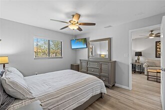 4790 S Cleveland Ave in Ft. Myers, FL - Building Photo - Building Photo