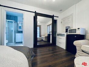 1500 Midvale Ave in Los Angeles, CA - Building Photo - Building Photo