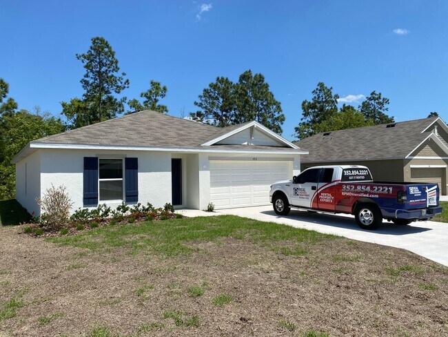 492 Hickory Course Loop in Ocala, FL - Building Photo - Building Photo