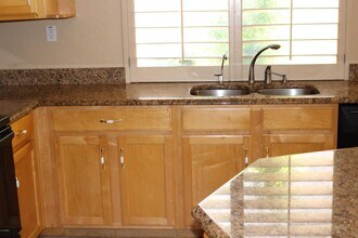 875 W Aloe Pl in Chandler, AZ - Building Photo - Building Photo