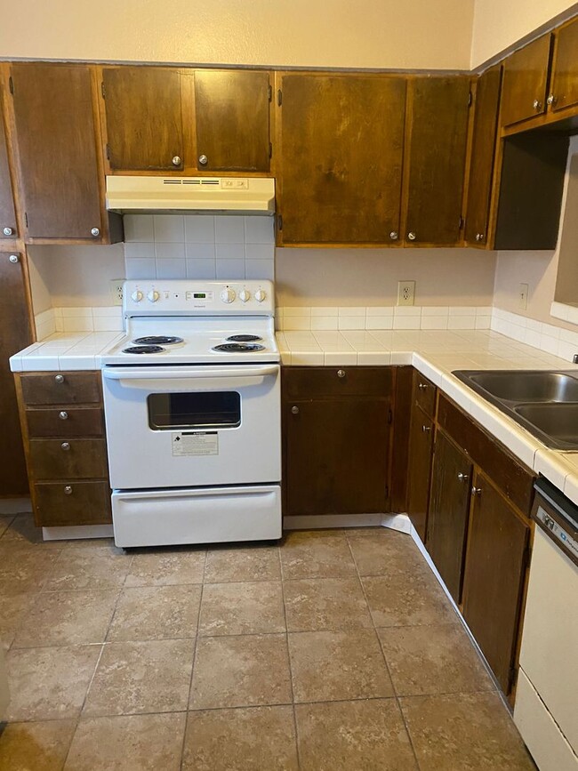 property at 8911 GSRI Ave