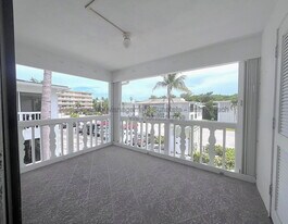 4201 S Ocean Blvd in South Palm Beach, FL - Building Photo