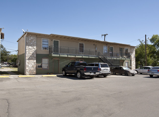 Sierra Madre Apartments in San Antonio, TX - Foto de edificio - Building Photo