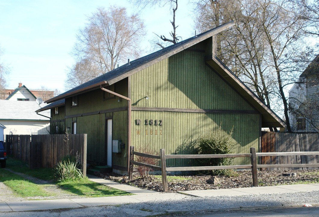 1812 W Boone Ave in Spokane, WA - Foto de edificio