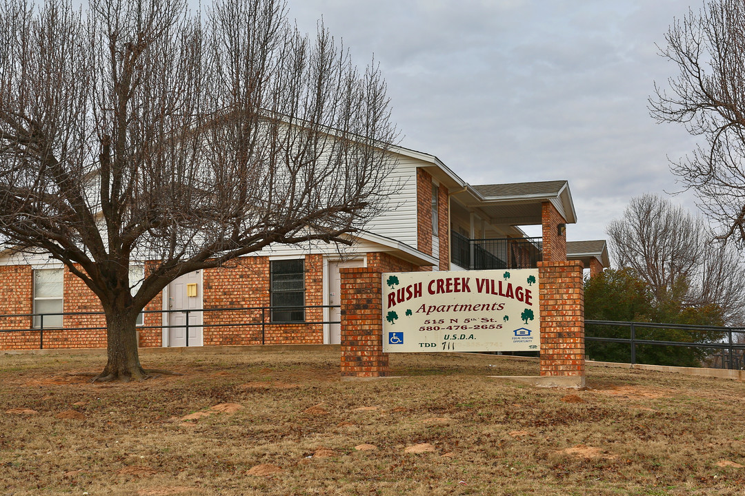 Rush Creek Village in Rush Springs, OK - Building Photo