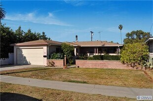 517 E Sycamore Ave in Orange, CA - Building Photo