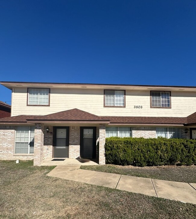 3803 Woodrow Dr-Unit -B in Killeen, TX - Building Photo - Building Photo