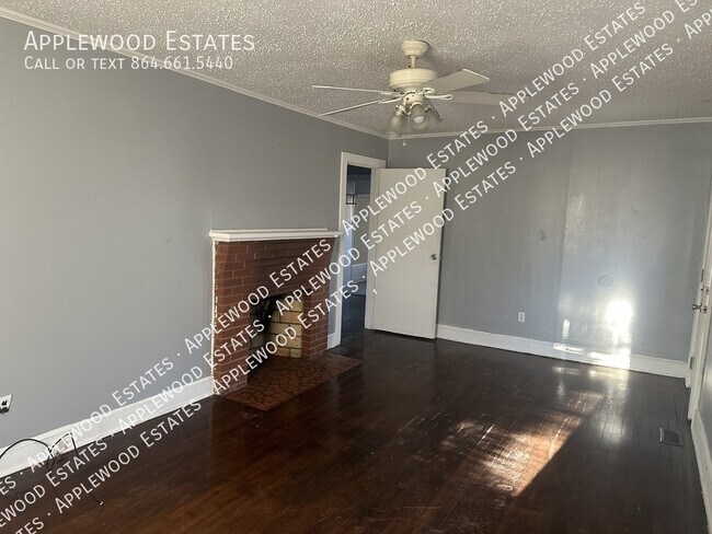 157 Hampton St in Wellford, SC - Building Photo - Building Photo