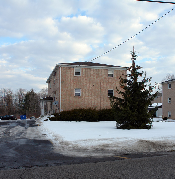 80 Washington in Youngstown, OH - Foto de edificio