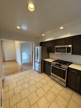 301 Kambach St in Pittsburgh, PA - Foto de edificio - Building Photo