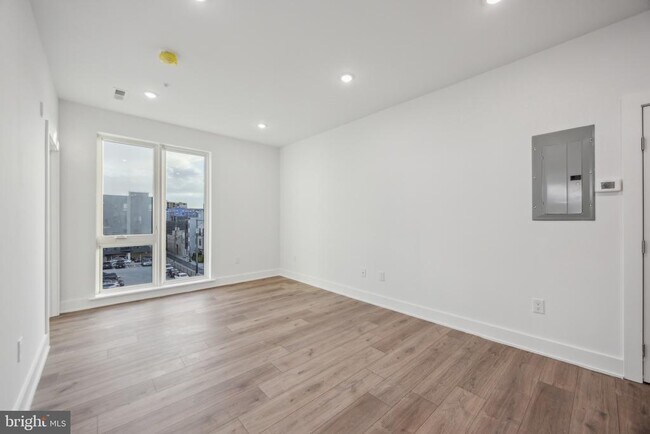 property at 1350 N Front St