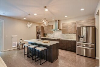 1240 4th St W in Kirkland, WA - Building Photo - Building Photo